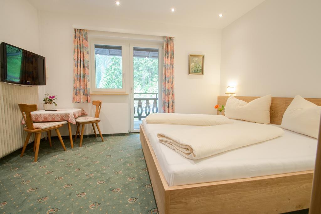 Ferienwohnung Pension Tirol Bichlbach Dış mekan fotoğraf